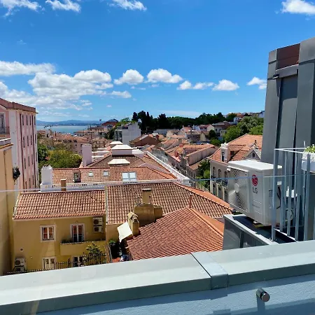 Unique By Myplaceforyou, In The Center Of With Views Over The And The Tagus River 아파트 *