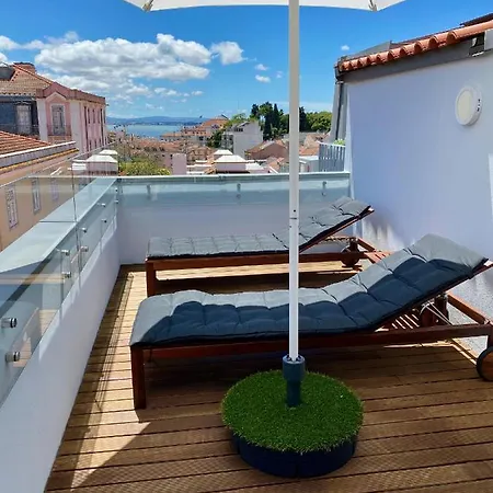아파트 Unique By Myplaceforyou, In The Center Of With Views Over The And The Tagus River *