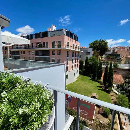 아파트 Unique By Myplaceforyou, In The Center Of With Views Over The And The Tagus River 리스본