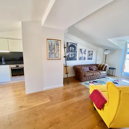 Unique By Myplaceforyou, In The Center Of With Views Over The And The Tagus River Appartement Lisboa