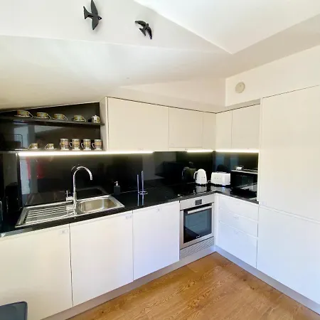 Unique By Myplaceforyou, In The Center Of With Views Over The And The Tagus River Appartement