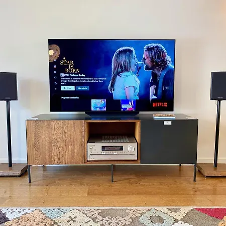 Unique By Myplaceforyou, In The Center Of With Views Over The And The Tagus River Appartement Lissabon