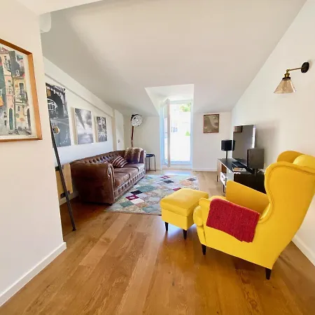 Unique By Myplaceforyou, In The Center Of With Views Over The And The Tagus River * Lissabon