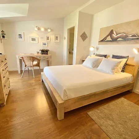 Unique By Myplaceforyou, In The Center Of With Views Over The And The Tagus River Apartman