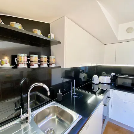 Appartamento Unique By Myplaceforyou, In The Center Of With Views Over The And The Tagus River Lisbona